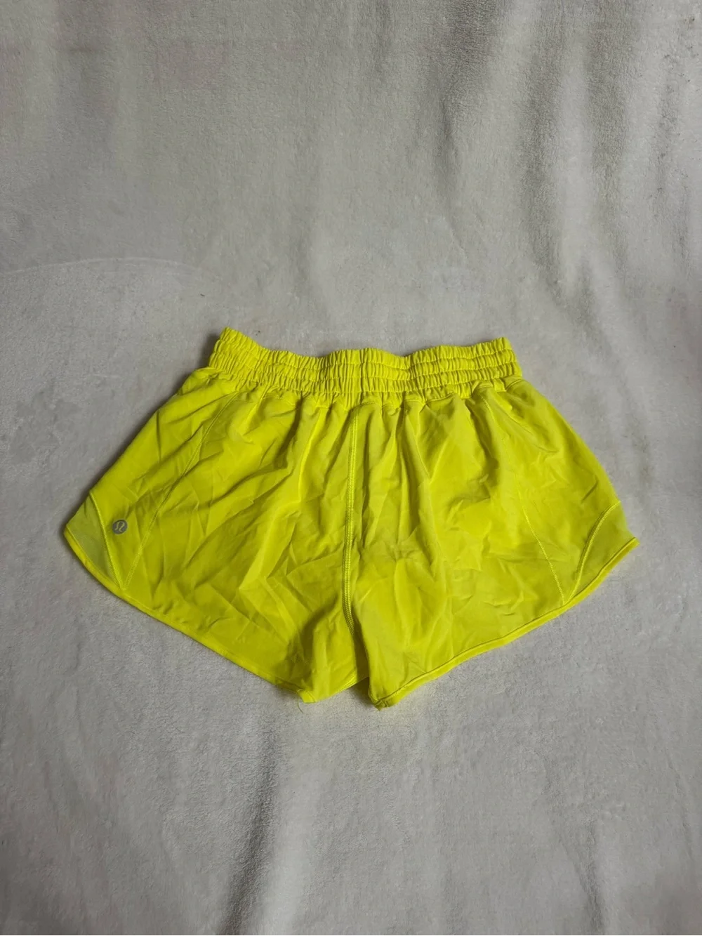 Lululemon Hotty Hot HR Short 2.5” - size 4